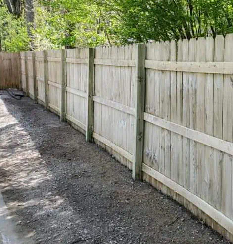 Fence Cleaning Near Freeland, MI Fence Cleaning Near Freeland, MI